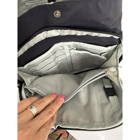 Derek Alexander Black Organizer Crossbody Travel Bag Multi Pockets - Picture 6 of 11